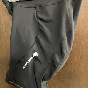 Endura Women's Sleek Black Cycling Shorts